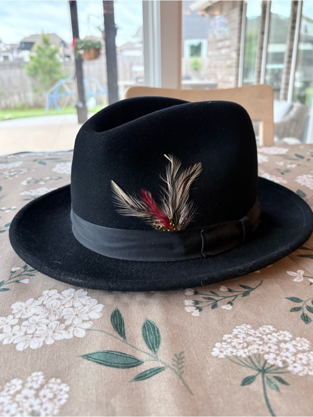 Vintage Black Felt Fedora with Feather - Large
